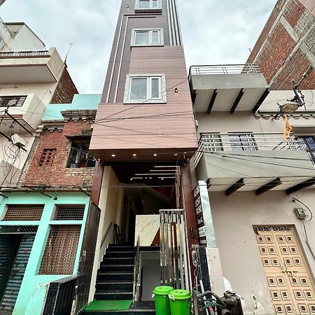 Cable Car Hotel Varanasi Bagian luar foto